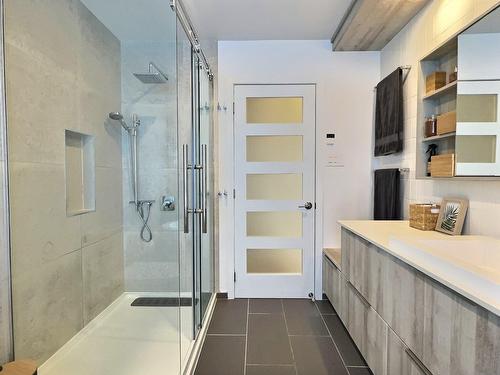 Bathroom - 57  - 57A 47E Avenue, Saint-Eustache, QC - Indoor Photo Showing Bathroom