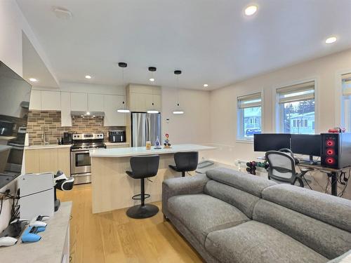 Bachelor - 57  - 57A 47E Avenue, Saint-Eustache, QC - Indoor