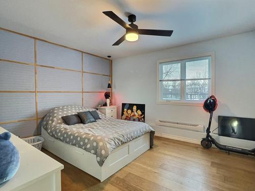 Bachelor - 57  - 57A 47E Avenue, Saint-Eustache, QC - Indoor