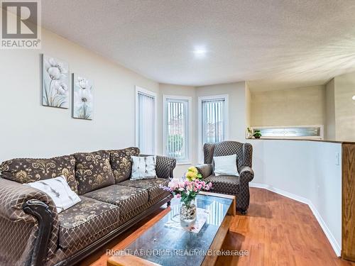 69 Red Maple Drive, Brampton, ON - Indoor Photo Showing Living Room