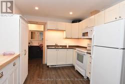 Just enough cupboards in apartment - 