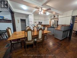 So much cupboards, but you'll fill them - 