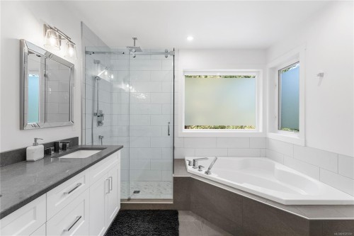 967 Osprey Dr, Duncan, BC 