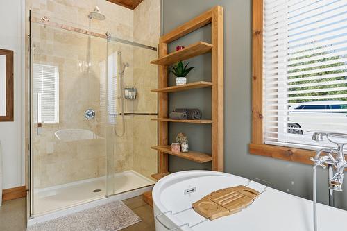 Salle de bains attenante à la CCP - 1160 Crois. De La Sablière, Sainte-Adèle, QC - Indoor Photo Showing Bathroom