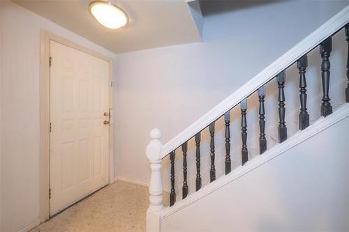 113 Lorne Ave, Winnipeg, MB 