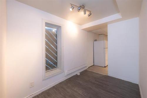 113 Lorne Ave, Winnipeg, MB 