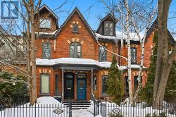 360 WELLESLEY STREET E  Toronto, ON M4X 1H4