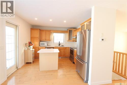 1226 Dover Avenue, Regina, SK - Indoor Photo Showing Kitchen