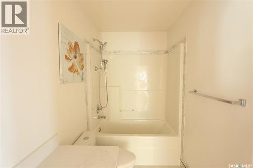 1226 Dover Avenue, Regina, SK - Indoor Photo Showing Bathroom