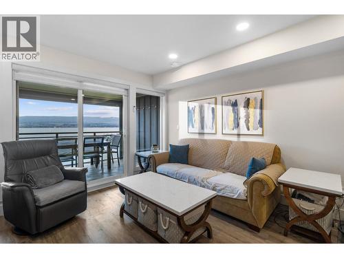 Main Floor family room with patio and lake views - 2777 Casa Loma Road Unit# 207, West Kelowna, BC - Indoor Photo Showing Living Room