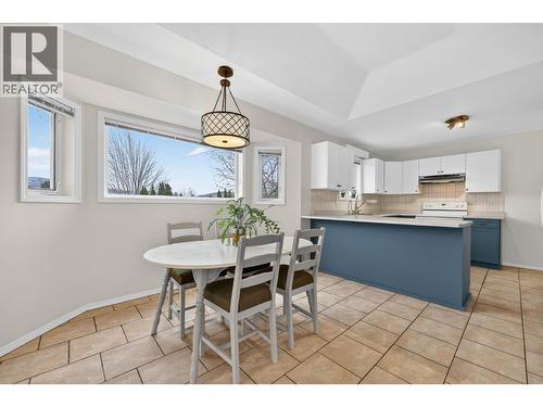 2435 Butt Road, West Kelowna, BC - Indoor