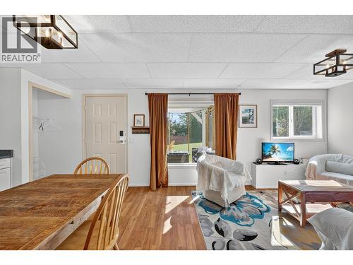 2435 Butt Road, West Kelowna, BC - Indoor