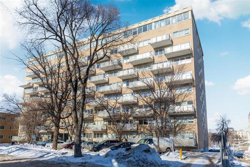 408 71 Roslyn Road  Winnipeg, MB R3L 0G2