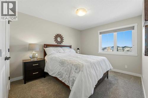 19 Vernon Close, Red Deer, AB - Indoor Photo Showing Bedroom