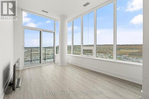 1907 - 385 Winston Road, Grimsby (Grimsby Beach), ON - Indoor Photo Showing Other Room