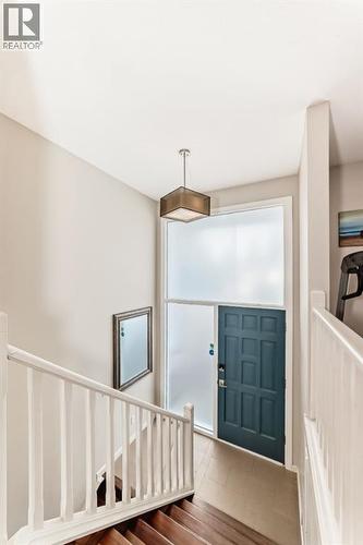 12 Varbow Place Nw, Calgary, AB - Indoor Photo Showing Other Room