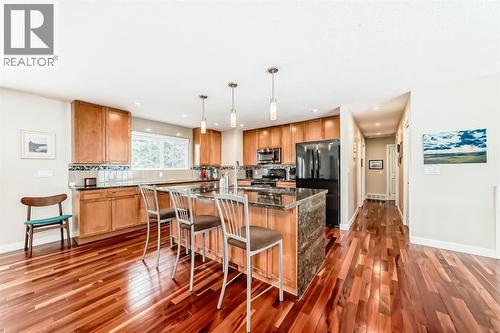 12 Varbow Place Nw, Calgary, AB - Indoor