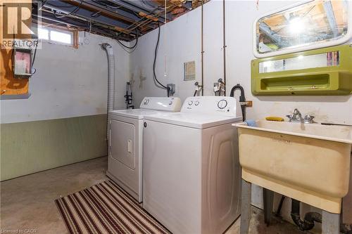 20 Kingham Road, Acton, ON - Indoor Photo Showing Laundry Room