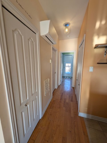 Passageway - 302-5701 Rue De Normanville, Montréal (Rosemont/La Petite-Patrie), QC - Indoor Photo Showing Other Room