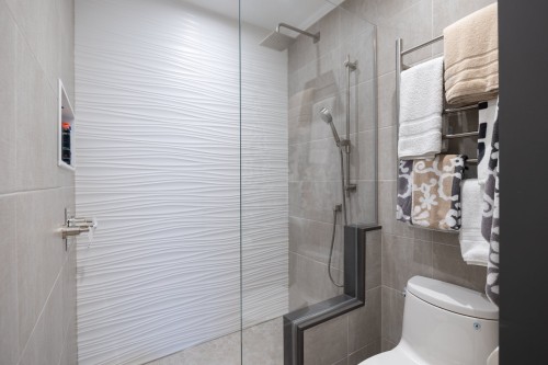 Salle de bains attenante à la CCP - 32-555 Montrose Drive, Beaconsfield, QC - Indoor Photo Showing Bathroom