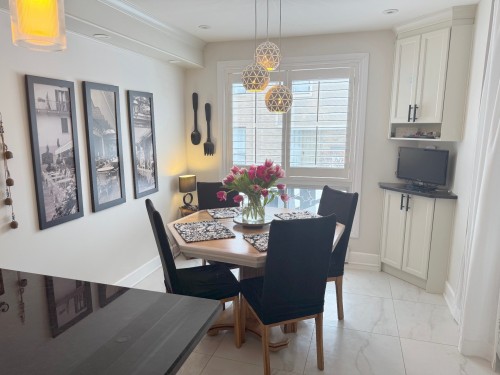 Coin-repas - 32-555 Montrose Drive, Beaconsfield, QC - Indoor Photo Showing Dining Room