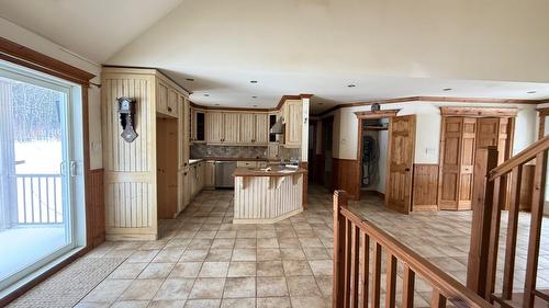 Cuisine - 60 Rue Maréchal-Ferrant, Saint-Calixte, QC - Indoor