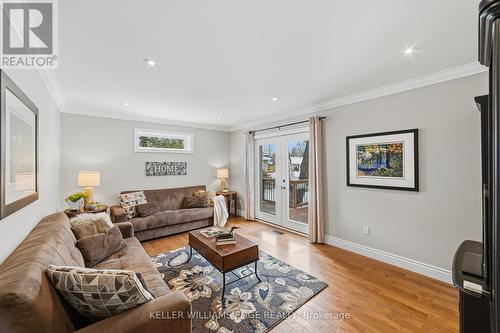 Family Room - 267 Hampton Heath Road, Burlington, ON - Indoor Photo Showing Living Room