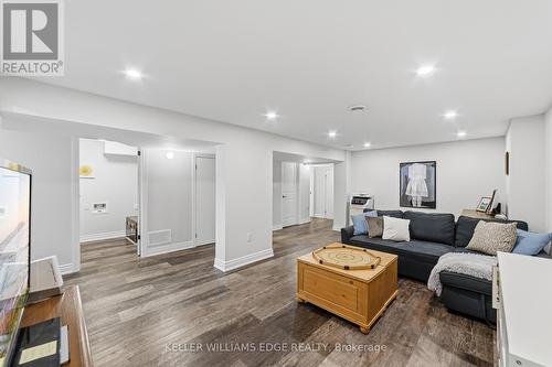 267 Hampton Heath Road, Burlington, ON - Indoor Photo Showing Living Room