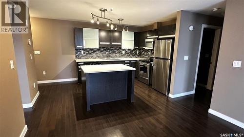 216 1510 Neville Drive, Regina, SK - Indoor Photo Showing Kitchen