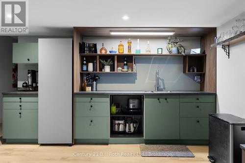 wet bar/kitchenette - 34 Ruby Crescent, Orillia, ON - Indoor