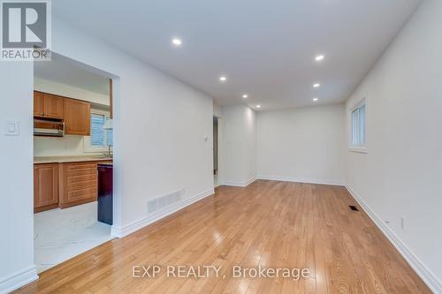 1570 Cuthbert Avenue, Mississauga, ON - Indoor Photo Showing Other Room