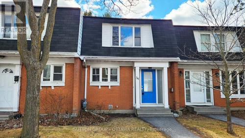 54 - 920 DYNES ROAD  Ottawa, ON K2C 0G8