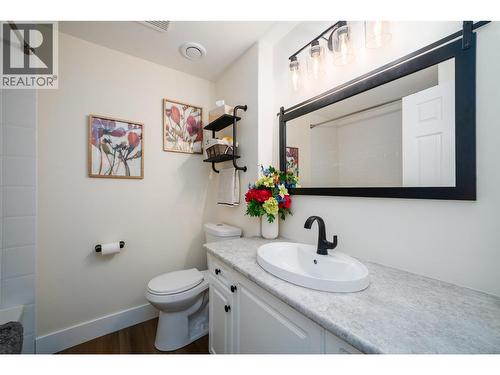 3841 Glen Canyon Drive, West Kelowna, BC - Indoor Photo Showing Bathroom