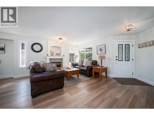 3841 Glen Canyon Drive, West Kelowna, BC - Indoor Photo Showing Living Room With Fireplace