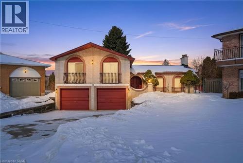 16 Harvard Place, Hamilton, ON - Outdoor