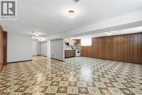 16 Harvard Place, Hamilton, ON - Indoor