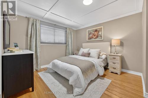 31 Maynard Street, Hamilton, ON - Indoor Photo Showing Bedroom