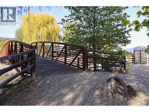 4 Eagle Lane, Lee Creek, BC 