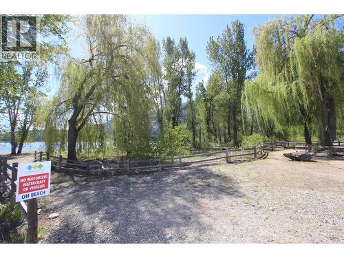 4 Eagle Lane, Lee Creek, BC 