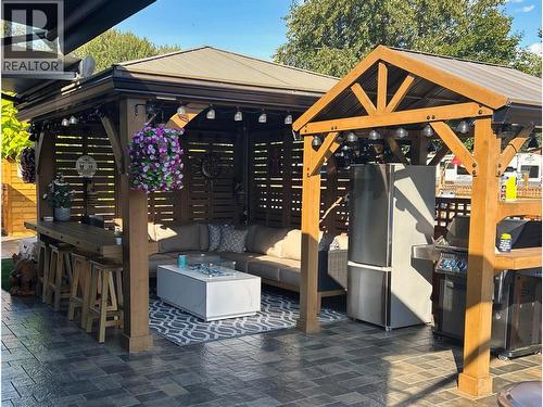 4 Eagle Lane, Lee Creek, BC 