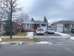 27 DITTMER CRESCENT N  Toronto, ON M9W 4P7
