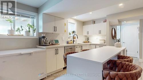 UNIT FOUR - 100 Cromwell Avenue, Oshawa (Vanier), ON - Indoor Photo Showing Kitchen