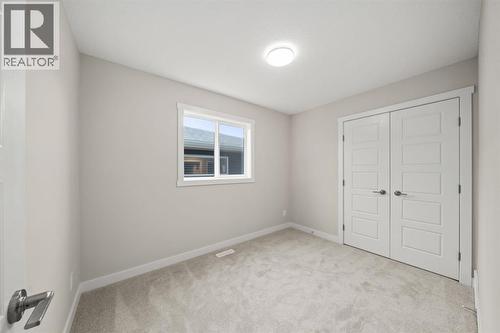 102 Sora Gardens Se, Calgary, AB 