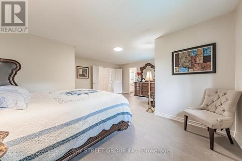 2524 Paula Court, Mississauga, ON - Indoor Photo Showing Bedroom