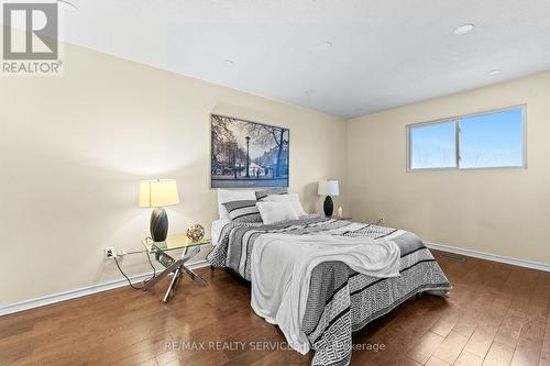 13 Linkdale Road, Brampton, ON - Indoor Photo Showing Bedroom