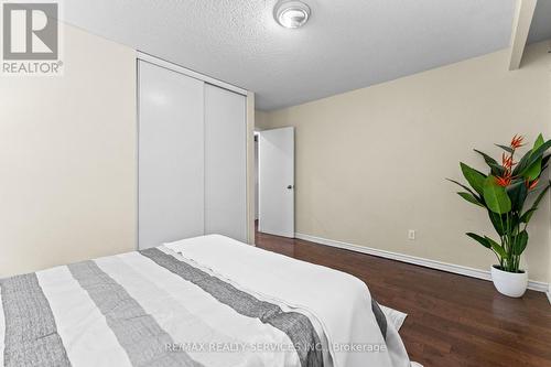 13 Linkdale Road, Brampton, ON - Indoor Photo Showing Bedroom