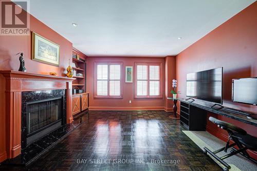 529 Davenport Road, Toronto, ON - Indoor With Fireplace
