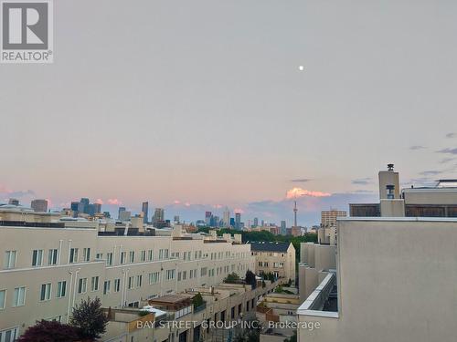 529 Davenport Road, Toronto, ON - Outdoor With View