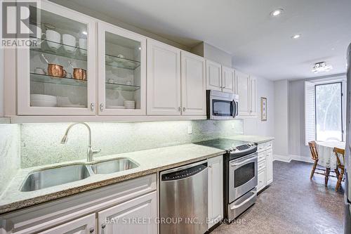 529 Davenport Road, Toronto, ON - Indoor Photo Showing Kitchen With Double Sink With Upgraded Kitchen