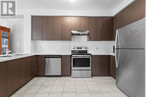 52 - 50 Edinburgh Drive, Brampton, ON - Indoor Photo Showing Kitchen With Stainless Steel Kitchen